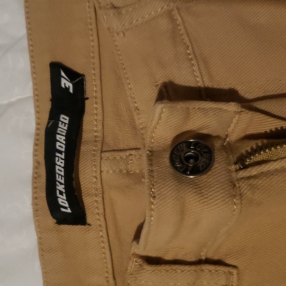 Paints - Picture 1 of 4